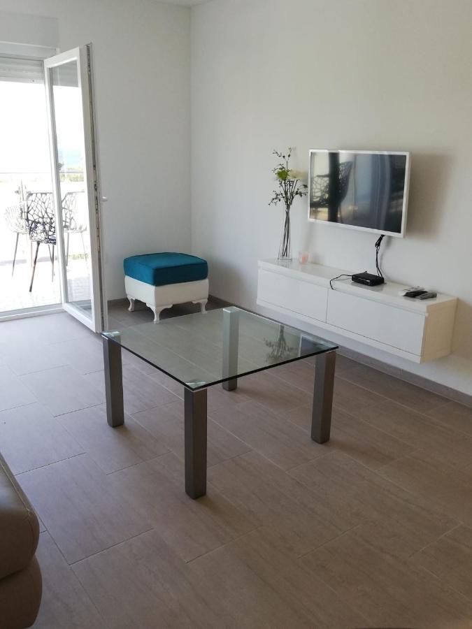Apartmani Deluxe Jasenice  Kültér fotó