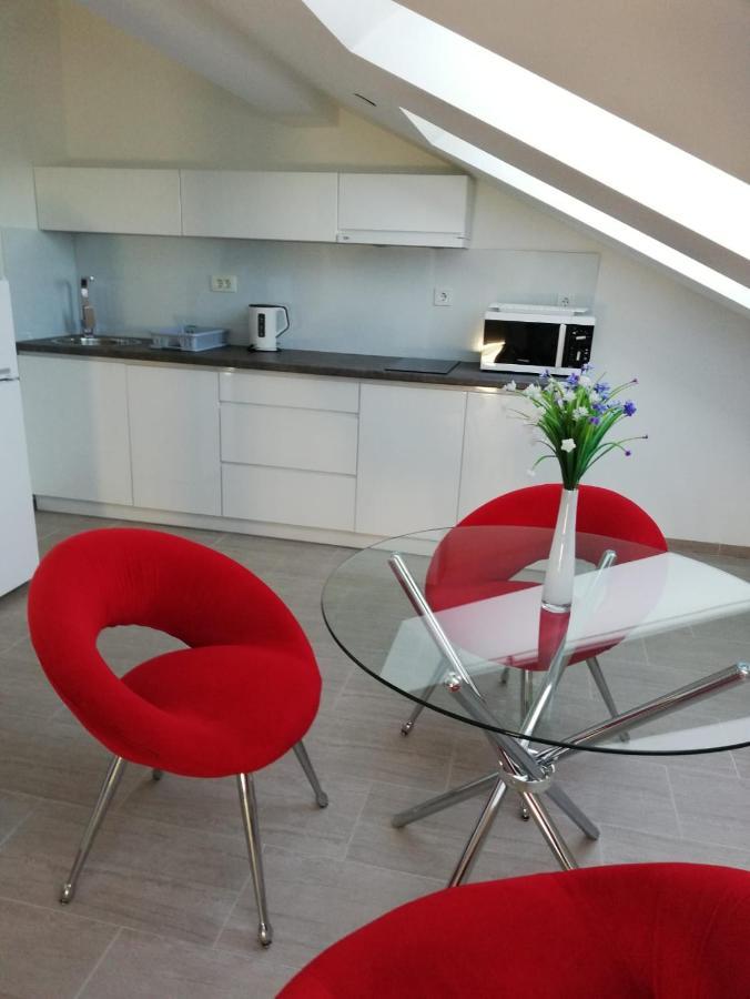 Apartmani Deluxe Jasenice  Kültér fotó
